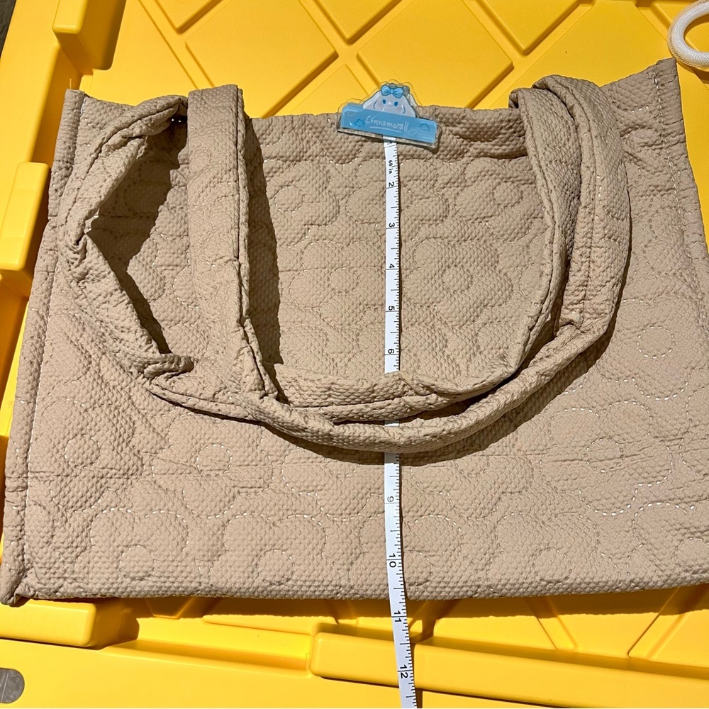 Kuromi KuKu Tan stitch Quilted Tote Bag - Picture 6 of 8